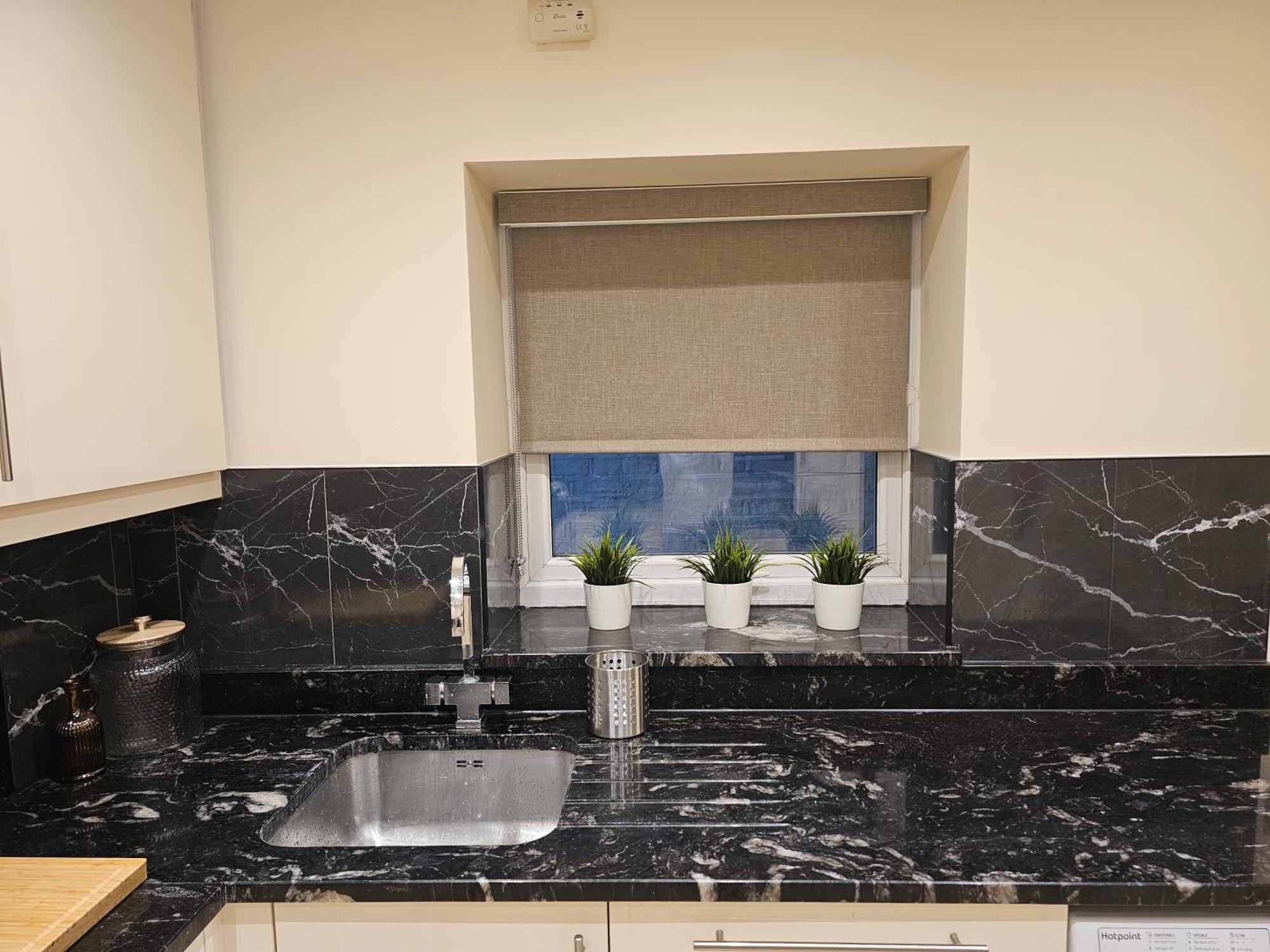 Spacious Four Bedroom Four Bathroom Flat In West Kensington Appartamento