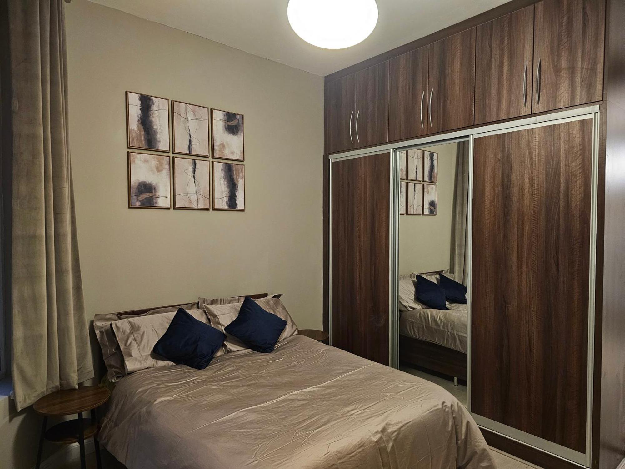 Appartamento Spacious Four Bedroom Four Bathroom Flat In West Kensington *
